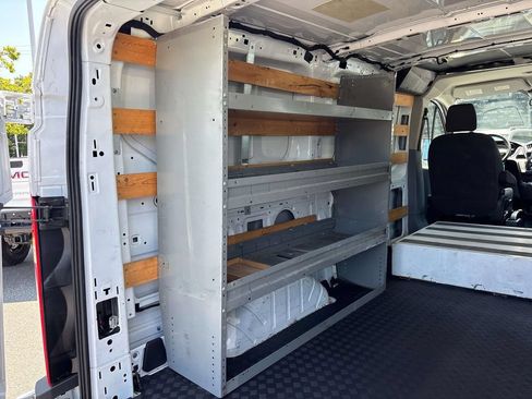 Used 2017 Ford Transit 250 130 Low Roof w/ Exterior Upgrade Package RWD image 13