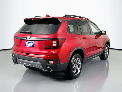 Certified 2022 Honda Passport TrailSport image 5