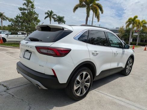 Certified 2023 Ford Escape Platinum image 4