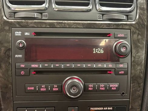 Used 2012 GMC Acadia Denali image 24