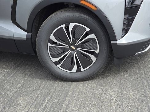 New 2025 Chevrolet Blazer EV LT w/ LPO, All-Weather Mat Package image 2