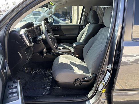 Used 2021 Toyota Tacoma SR5 RWD image 16