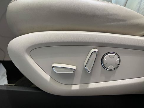 Used 2019 Lincoln MKC Reserve w/ MKC Climate Package AWD/4WD image 16