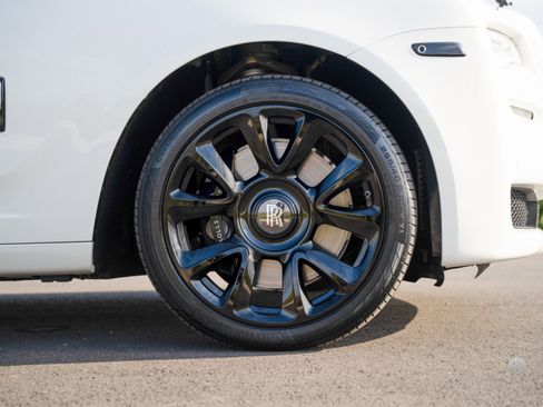 Used 2016 Rolls-Royce Ghost image 10