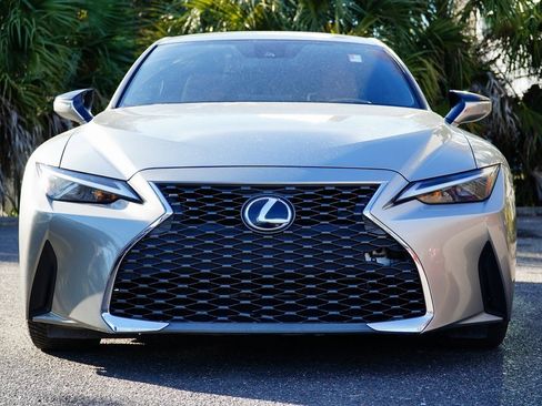 Used 2022 Lexus IS 300 300 image 3