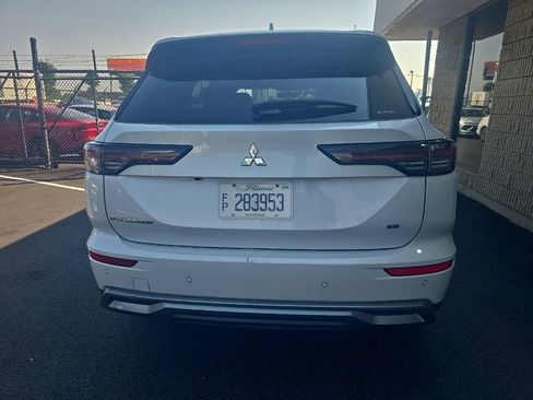 Used 2025 Mitsubishi Outlander SE AWD/4WD image 5