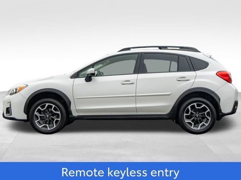 Used 2017 Subaru Crosstrek 2.0i Premium image 4