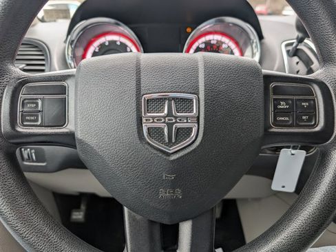 Used 2013 Dodge Grand Caravan SE image 20