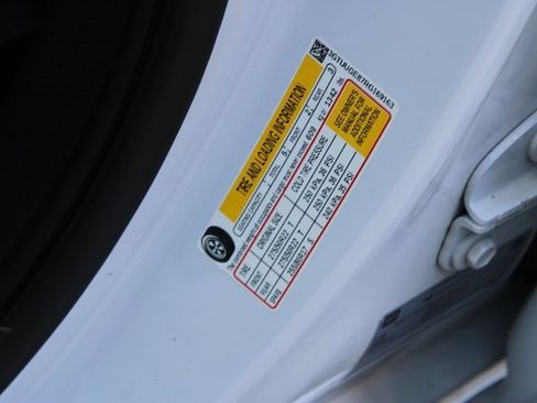 Used 2024 GMC Sierra 1500 Denali w/ Denali Reserve Package image 33