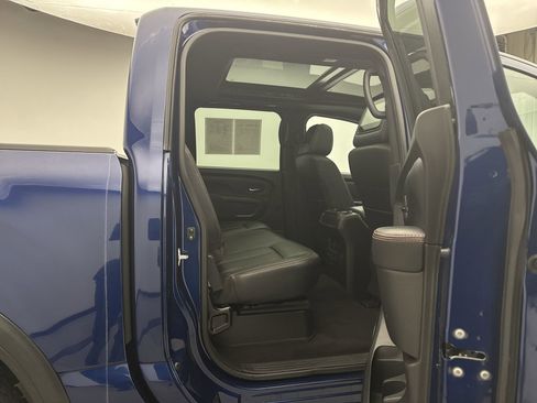 Used 2021 Nissan Titan PRO-4X w/ Pro-4x Convenience Package image 20