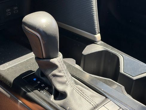 Used 2025 Toyota Camry SE FWD image 8