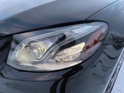 Used 2017 Mercedes-Benz E 300 4MATIC image 25