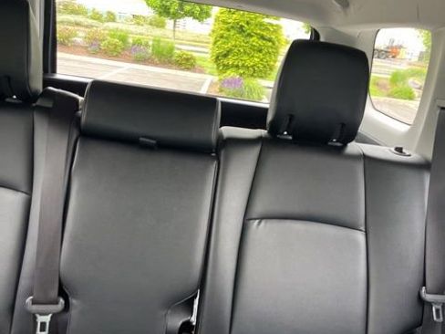 Used 2022 Toyota 4Runner TRD Off-Road Premium AWD/4WD image 8