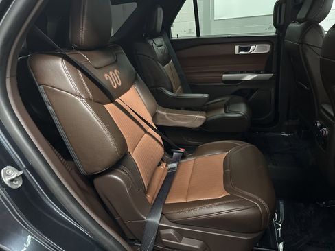 Used 2023 Ford Explorer King Ranch w/ Technology Package AWD/4WD image 21