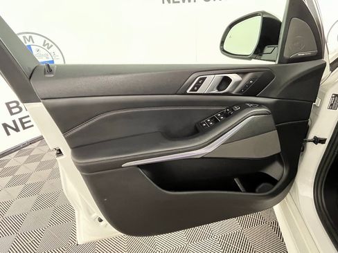 Used 2019 BMW X5 xDrive40i w/ M Sport Package image 22
