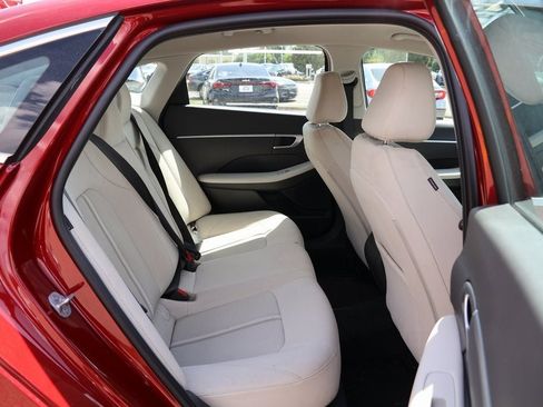 Used 2025 Hyundai Sonata SE image 10