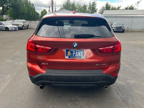 Used 2018 BMW X1 xDrive28i w/ Convenience Package AWD/4WD image 6