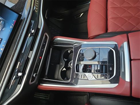 Used 2026 BMW X6 xDrive40i image 28