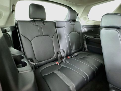 Certified 2025 Honda Pilot Touring image 29