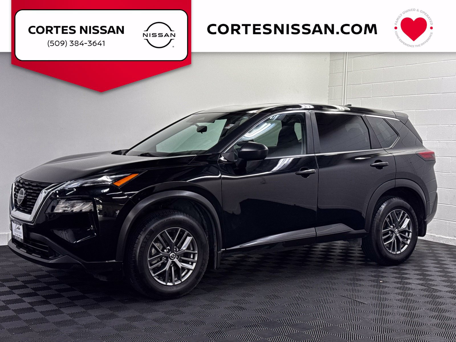 Used 2021 Nissan Rogue S AWD/4WD image 1