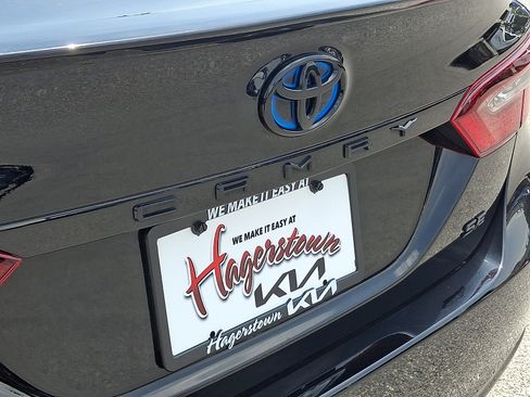 Used 2022 Toyota Camry SE w/ Convenience Package FWD image 30