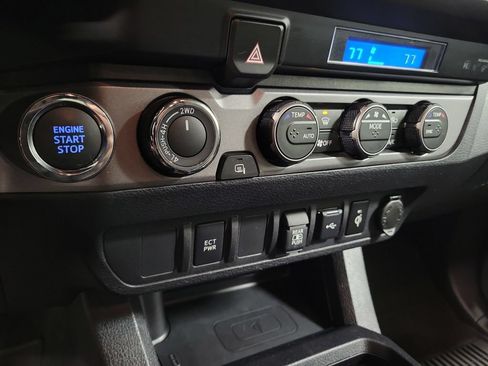 Used 2023 Toyota Tacoma TRD Off-Road AWD/4WD image 21