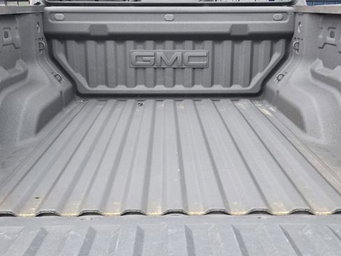 Used 2025 GMC Canyon Elevation w/ Convenience Package AWD/4WD image 10