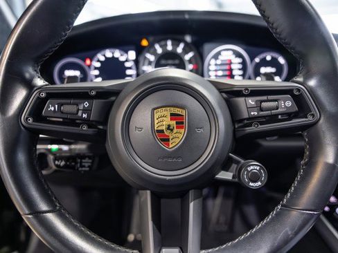 Used 2021 Porsche 911 Turbo S image 31