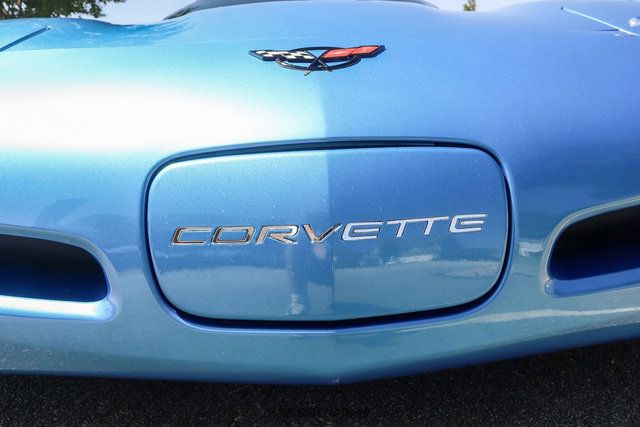 Used 1998 Chevrolet Corvette Coupe w/ Roof Pkg RWD image 76