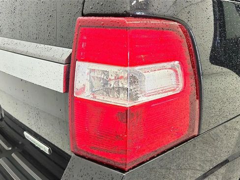 Used 2015 Ford Expedition Limited w/ Equipment Group 301A AWD/4WD image 15