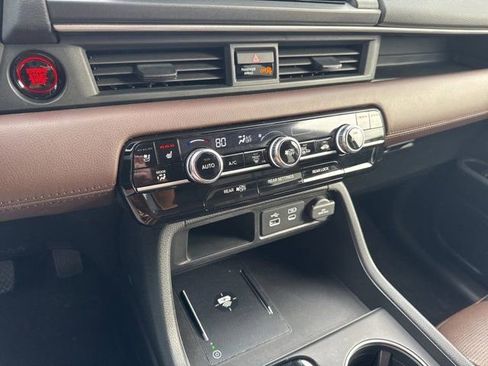 Used 2023 Honda Pilot Elite image 21