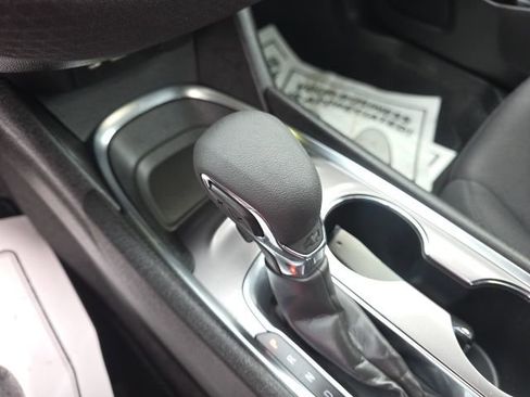 Used 2025 Chevrolet Malibu LT image 19