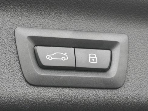 Certified 2025 BMW X1 xDrive28i w/ M Sport Package image 32