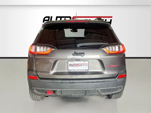 Used 2022 Jeep Cherokee Trailhawk w/ Premium Leather Package image 6