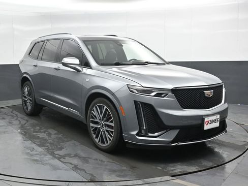 Used 2023 Cadillac XT6 Sport image 5