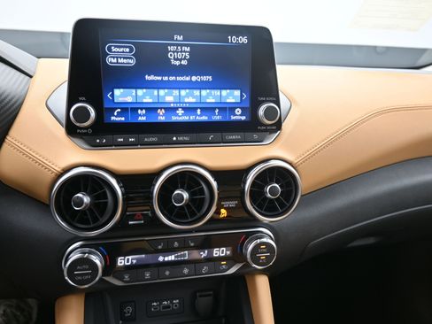 New 2025 Nissan Sentra SV w/ SV Premium Package image 16