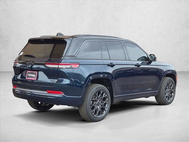 New 2027 Jeep Grand Cherokee Summit AWD/4WD image 2