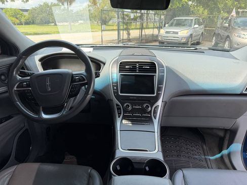 Used 2019 Lincoln Nautilus Reserve AWD/4WD image 10