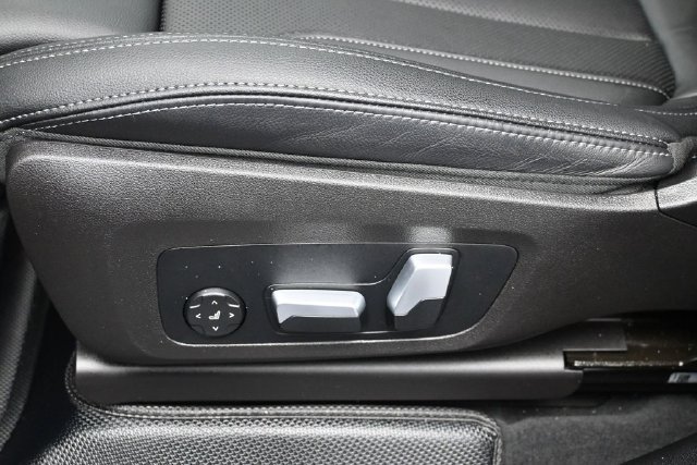 Used 2023 BMW X3 M40i w/ Parking Assistance Package AWD/4WD image 12
