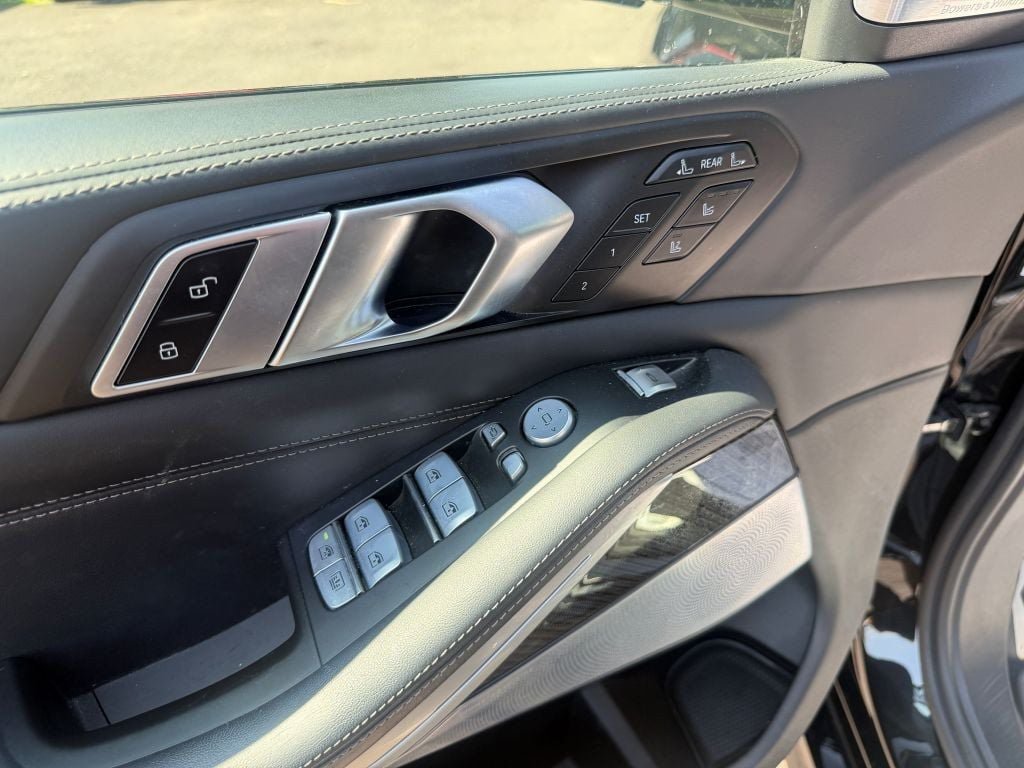 Used 2023 BMW X7 M60i w/ Executive Package AWD/4WD image 10
