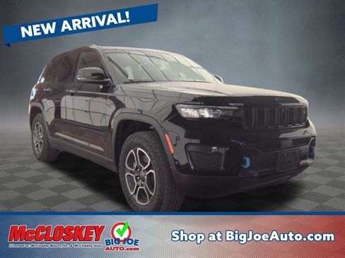 Used 2024 Jeep Grand Cherokee Trailhawk w/ Advanced Protech Group II AWD/4WD image 1