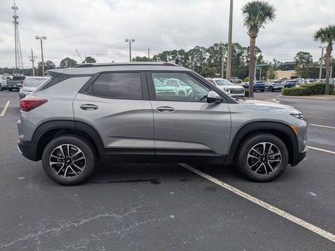 New 2026 Chevrolet TrailBlazer LT w/ Convenience Package FWD image 2