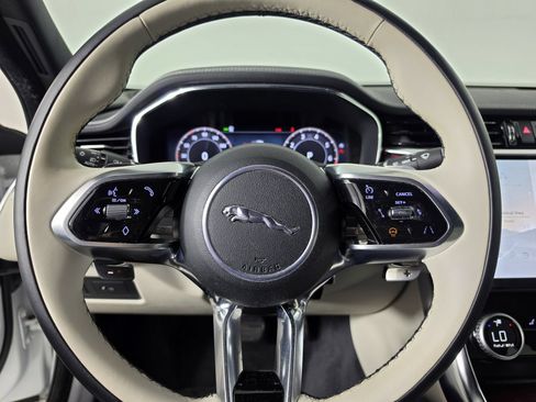 Used 2024 Jaguar XF R-Dynamic SE AWD/4WD image 23