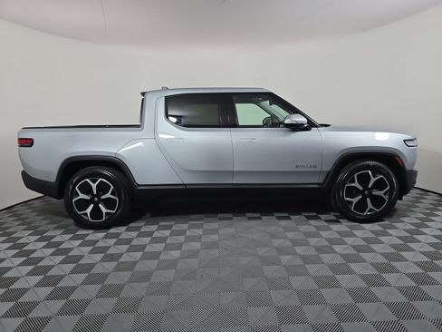 Used 2024 Rivian R1T Adventure Dual AWD/4WD image 6