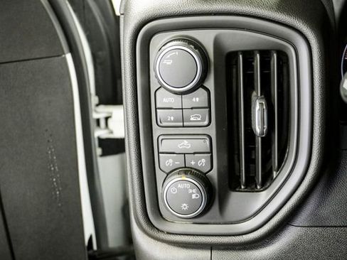 Used 2022 Chevrolet Silverado 1500 Custom image 20