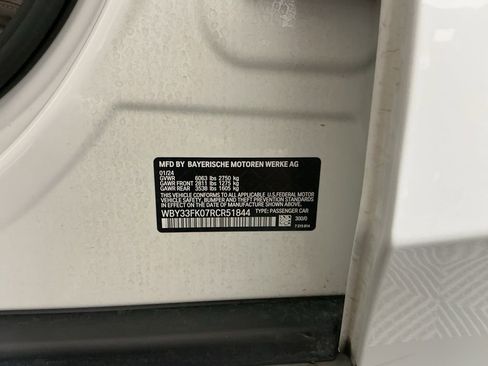 Certified 2024 BMW i5 eDrive40i w/ Premium Package image 32