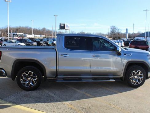 Used 2023 GMC Sierra 1500 SLT image 7