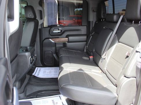 Used 2020 GMC Sierra 3500 Denali w/ Denali Ultimate Package AWD/4WD image 35
