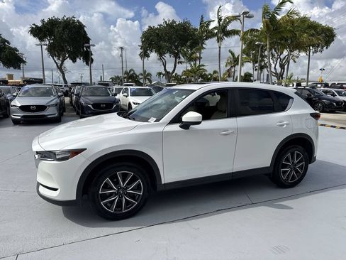Used 2018 MAZDA CX-5 Touring w/ Preferred Equipment Package FWD image 10