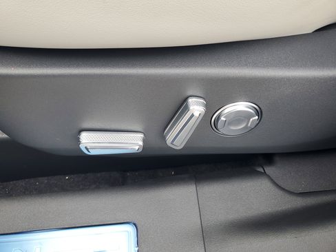 New 2026 Lincoln Nautilus Premier w/ Equipment Group 102A image 12